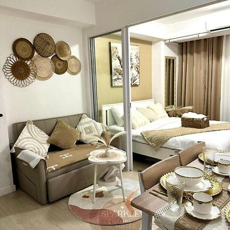Azure Beach Club Taguig Eksteriør billede