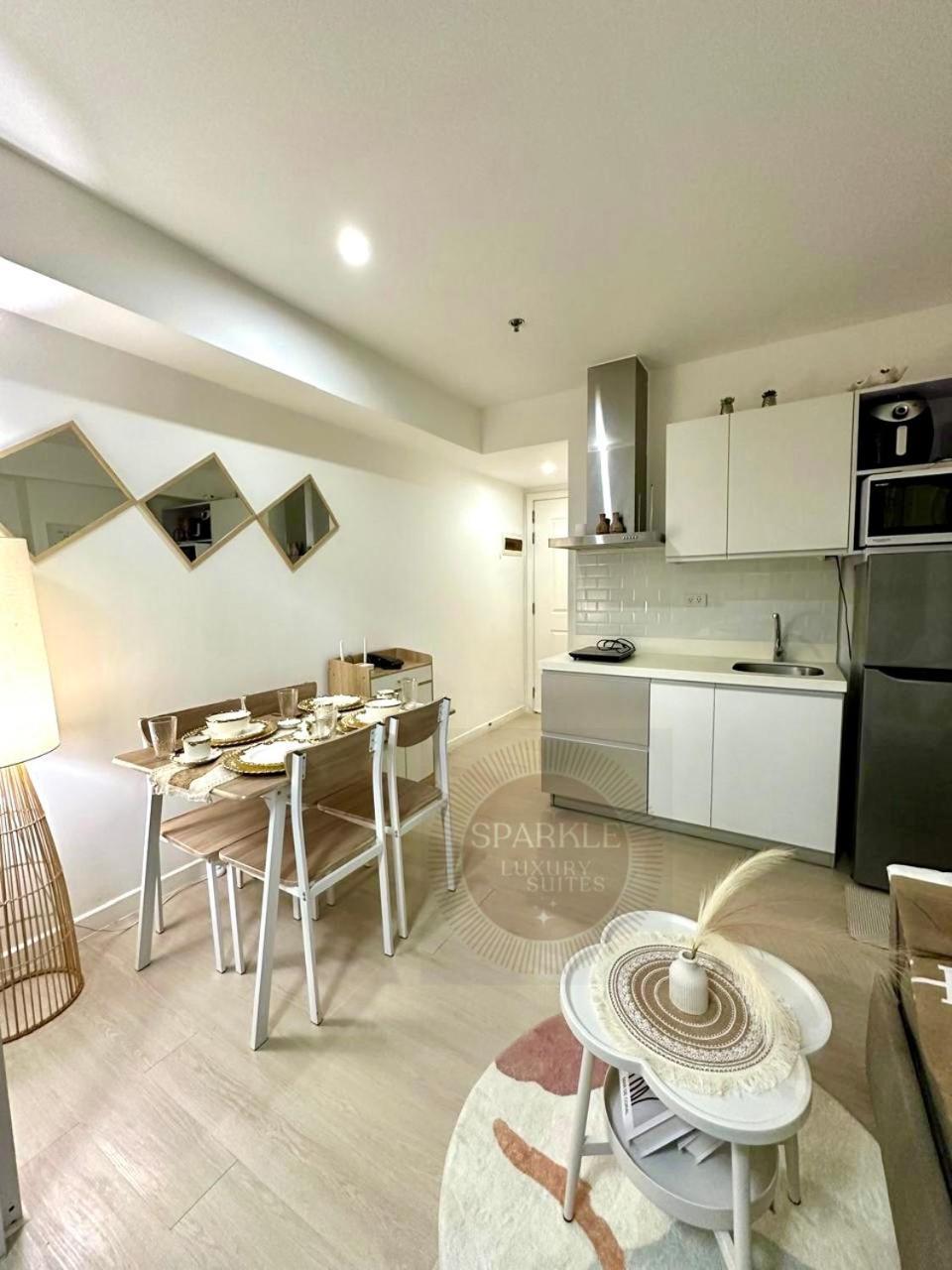 Azure Beach Club Taguig Eksteriør billede